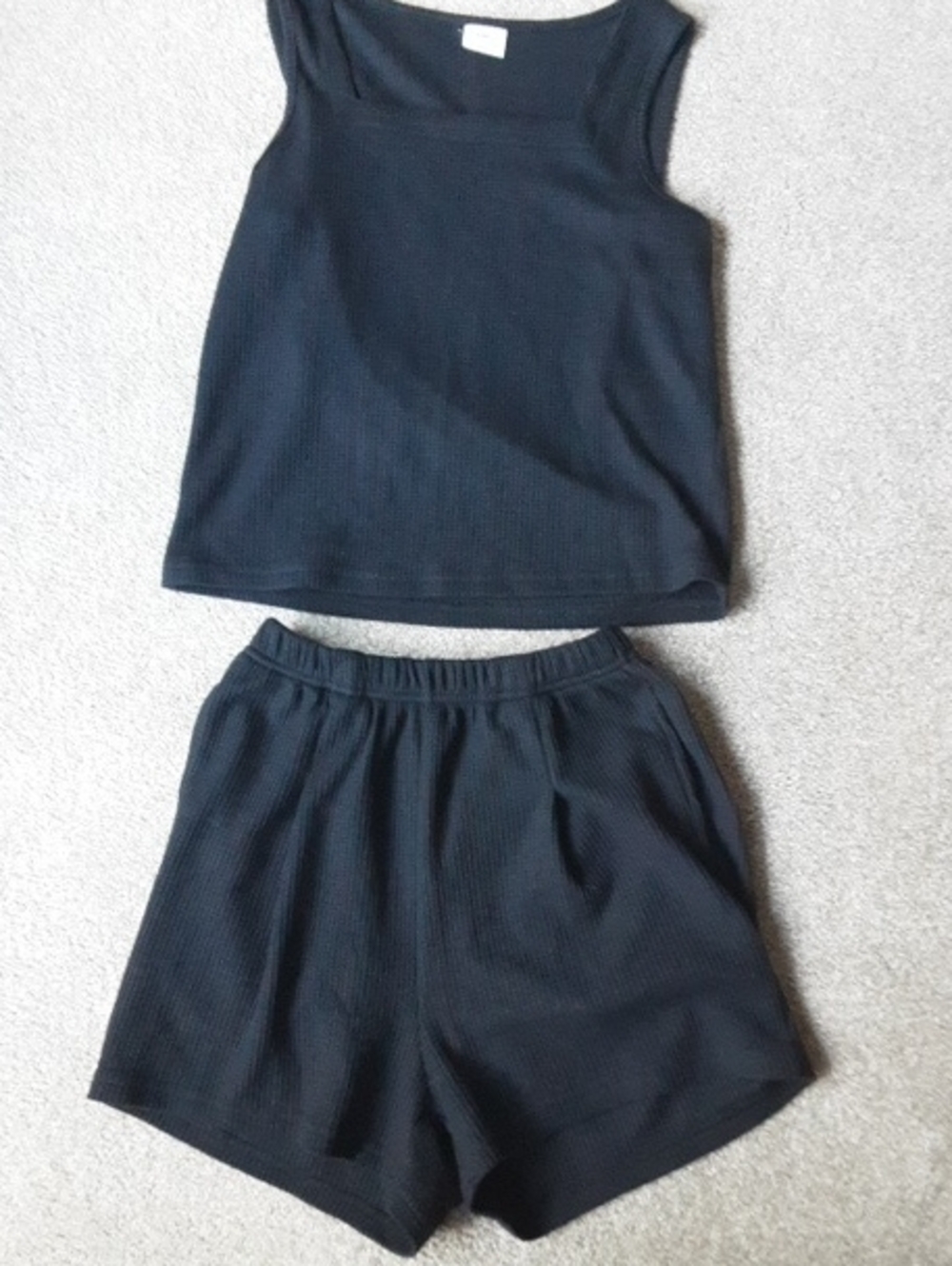 Amazon Women's Black Waffle Athletic Pocket Shorts/Tank Set - Elastic Waist